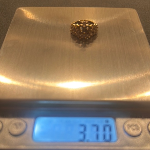 Elegant Gold Ring